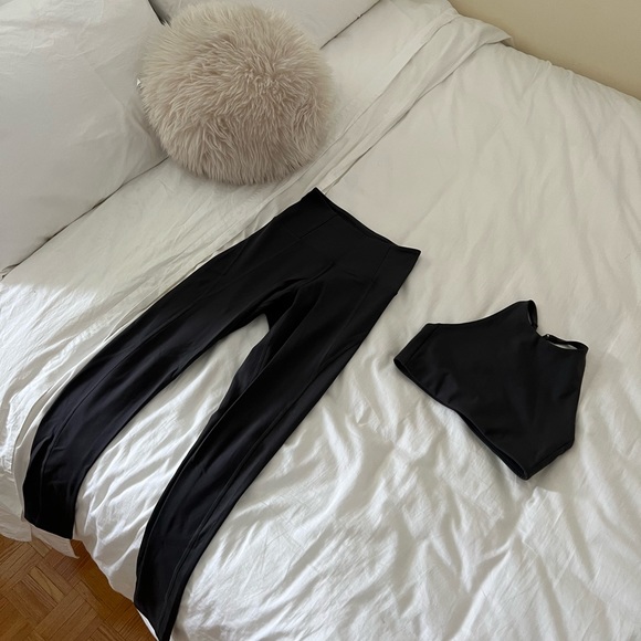 Girlfriend Collective Set - Picture 4 of 5